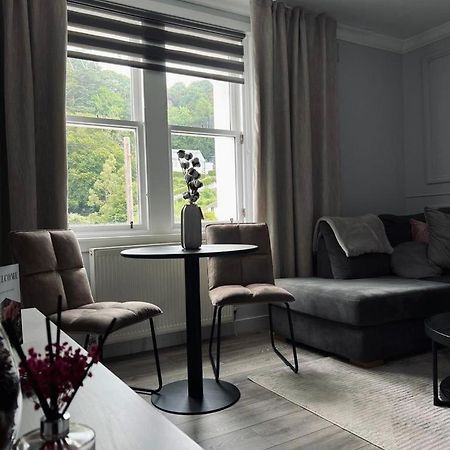Апартаменты Modern 2-Bed Flat In Town Centre Обан Экстерьер фото