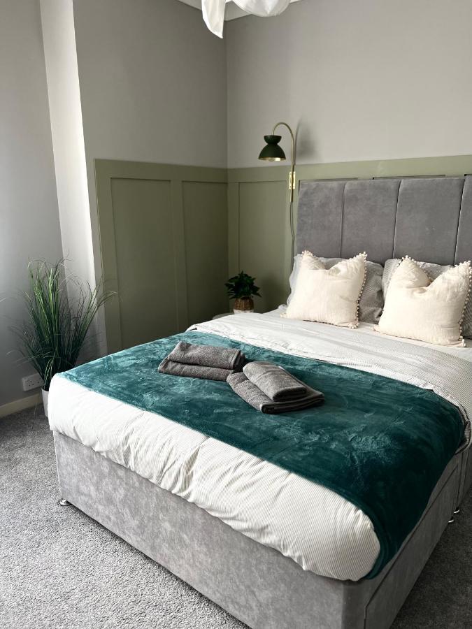 Апартаменты Modern 2-Bed Flat In Town Centre Обан Экстерьер фото